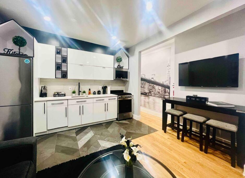 2 Bedroom Apartment, Close To Nyc & Downtown Jc! 泽西 外观 照片