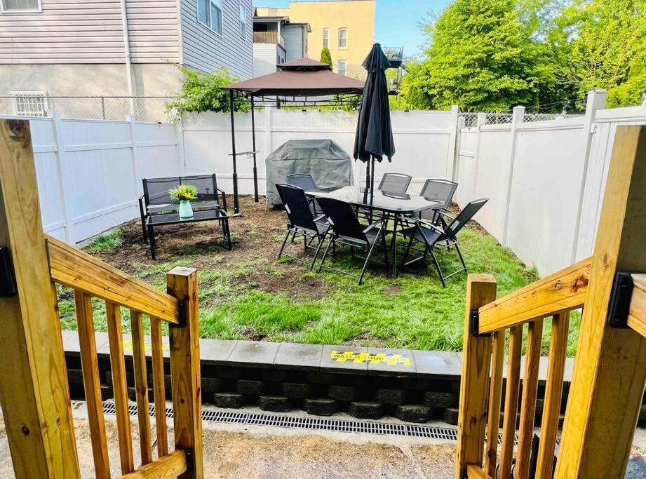 2 Bedroom Apartment, Close To Nyc & Downtown Jc! 泽西 外观 照片